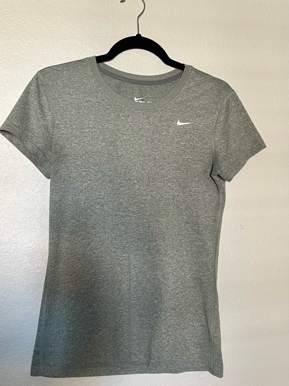 Nike Gray Short Sleeve Athletic Tee